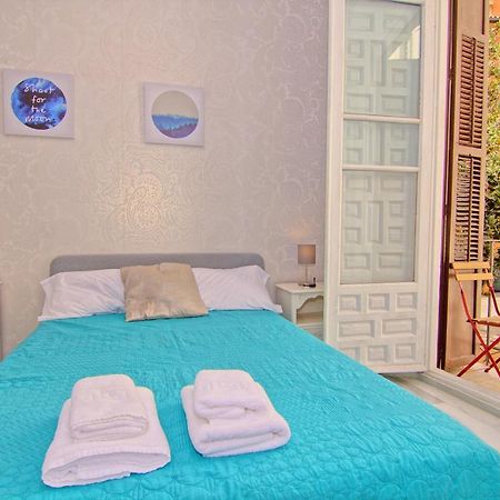 Low Cost Rooms Teatro 马拉加 外观 照片