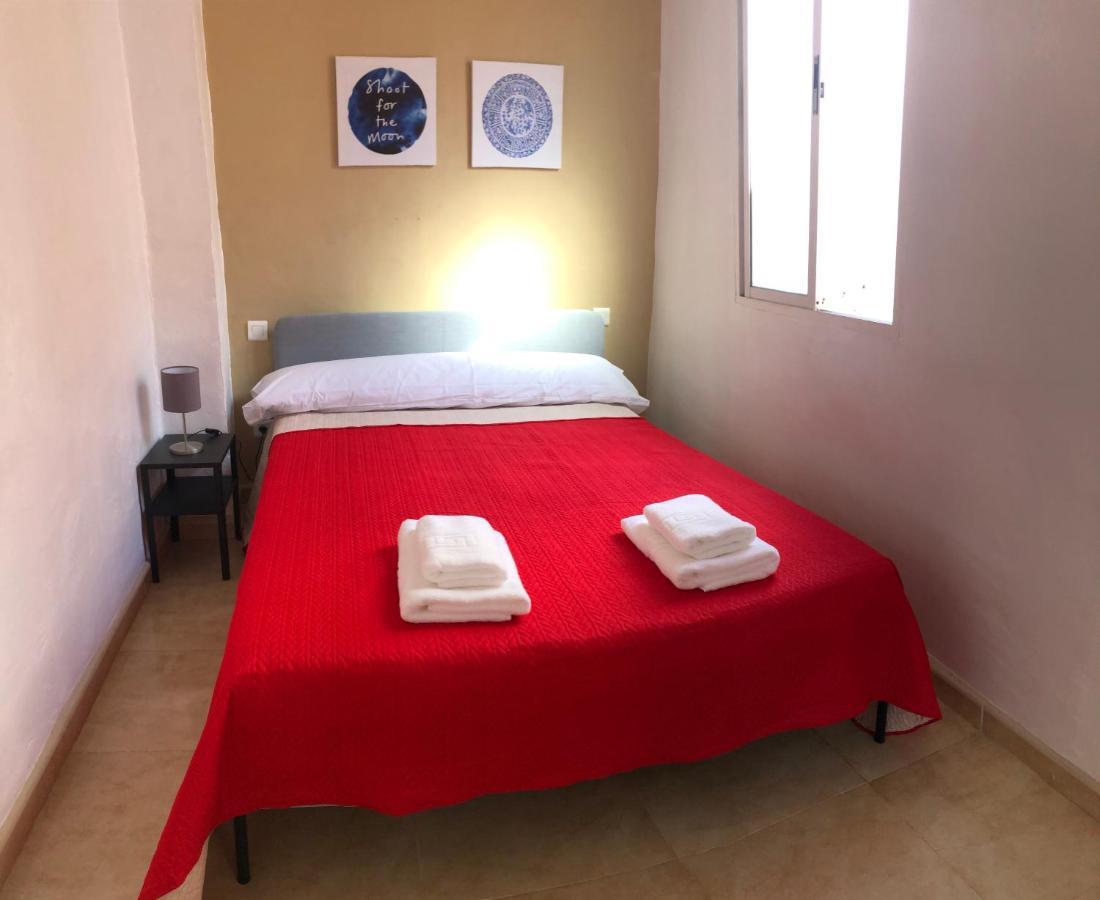 Low Cost Rooms Teatro 马拉加 外观 照片
