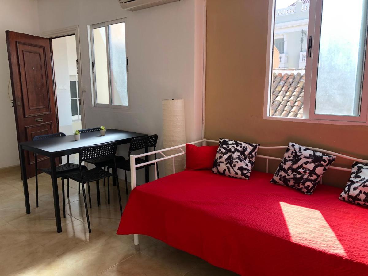 Low Cost Rooms Teatro 马拉加 外观 照片
