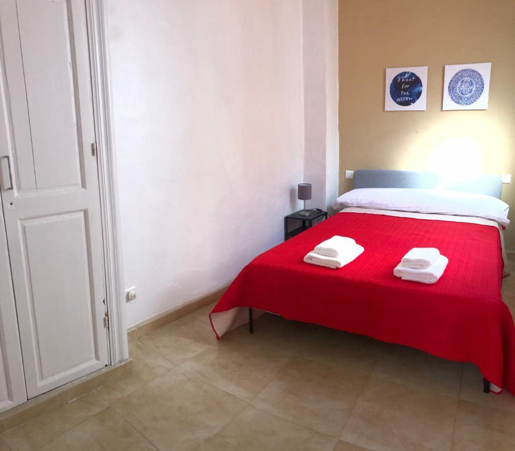 Low Cost Rooms Teatro 马拉加 外观 照片