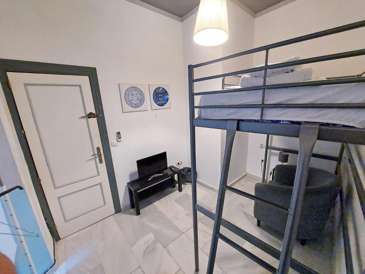 Low Cost Rooms Teatro 马拉加 客房 照片